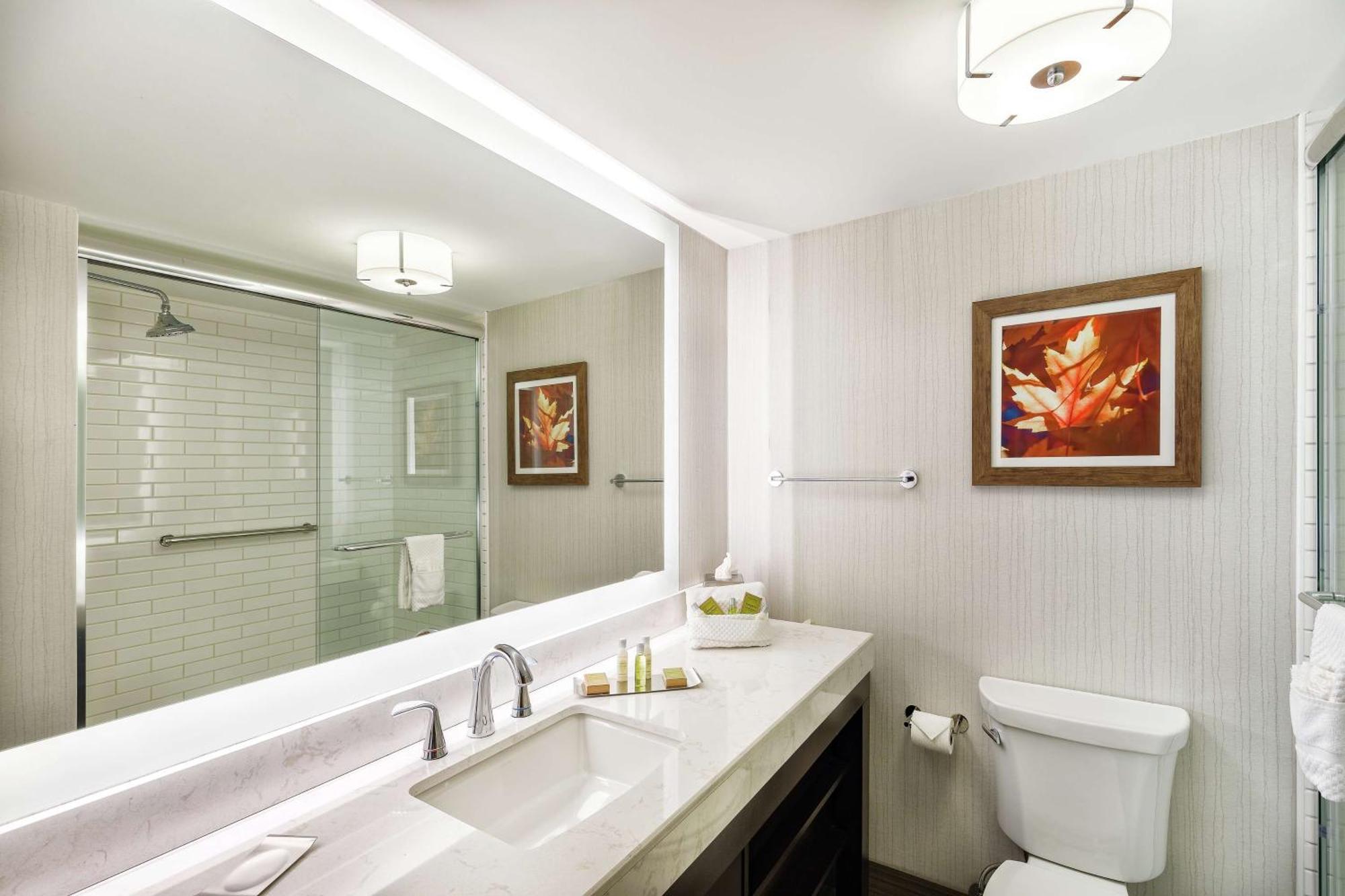 Doubletree By Hilton Johnson City Exteriör bild